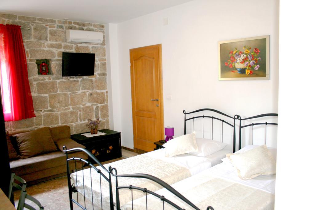 Rooms And Apartments Emily Split Extérieur photo