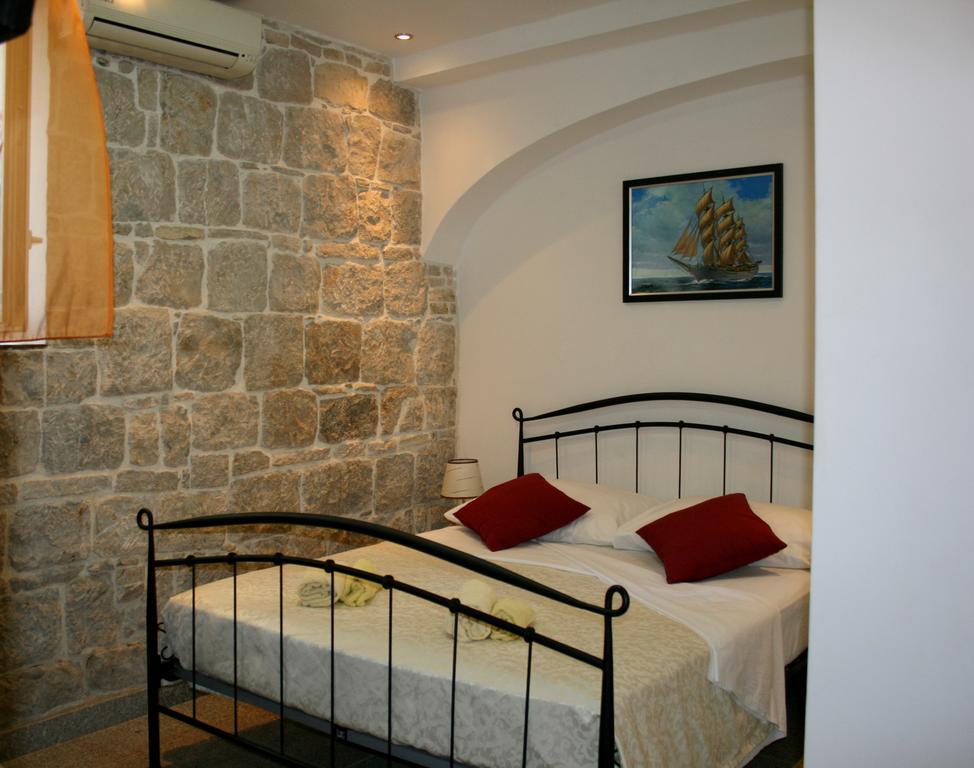 Rooms And Apartments Emily Split Extérieur photo